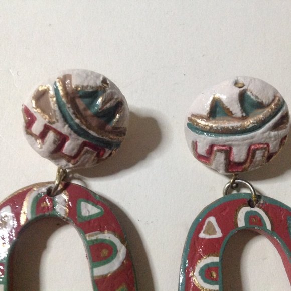 Vintage Gisela's Collection Wooden Dangle Pierced Earrings - Picture 3 of 5